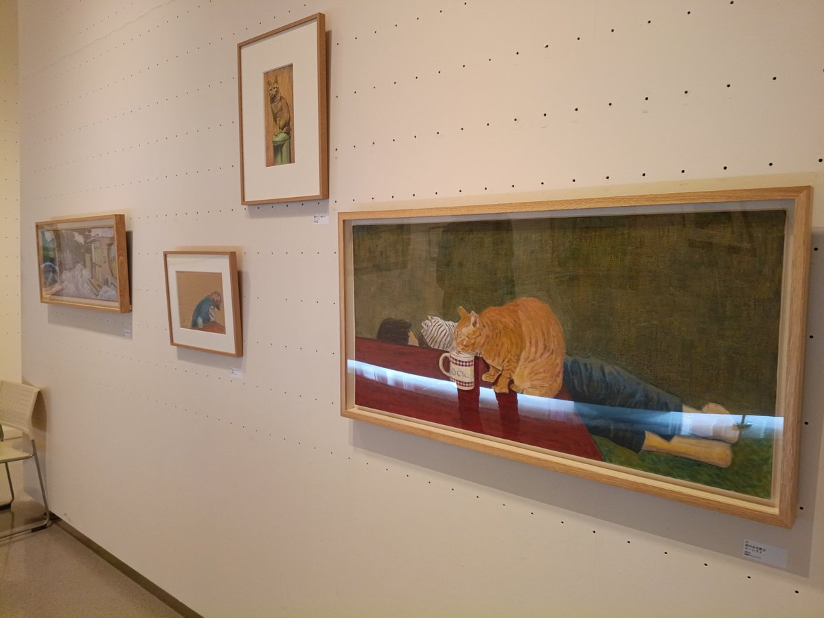 boceltiva's tweet photo. 新津美術館市民ギャラリーの「井田英夫 遺作展 」行ってきました
田中達也展の列が凄かったですが、横をすり抜け1階の奥へ
繊細かつ素朴な作風　観入ってしまいました

専門学校の後輩だったのですね

44歳という若さで亡くなられたのは本当に残念… https://t.co/3wAbtDnF3X