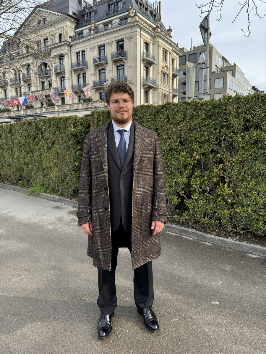 AntonNemtsov100's tweet photo. Hello everyone,
I’m Anton Nemtsov.
Research Physicist | Tech Entrepreneur | Web3 Strategist

I combine a rigorous background in fundamental science with hands-on experience scaling commercial ventures across deep-tech and crypto.

Analytical & Technical Core:
• R&D & Materials Science: Deep expertise in condensed matter physics and the physicochemical properties of 2D materials (BSc & MSc from MIPT / Landau Phystech, engineering track).
• Systems Analysis: Rapid deconstruction of complex technical architectures—from hardware compute infrastructure to algorithmic protocols.

Business & Product Execution:
• Tech Entrepreneurship: Assessing commercial viability of frontier R&D, productizing complex technologies for market entry, and fundraising (RANEPA + MIPT).
• Strategic Marketing & GTM: Proven track record leading marketing in industrial crypto mining—packaging B2B/B2C offerings, navigating regulatory environments, and engaging institutional capital.
• Web3 Ecosystem Growth: Strategic partnership in scaling the MDAO ecosystem, driving tokenomics, cross-project integrations, and community expansion.

Discipline & Mindset:
Years of dedicated strength training and combat sports (kickboxing, BJJ) have sharpened my tactical agility, split-second decision-making under pressure, and long-term stamina.

Now, I’d love to learn more about you. Who are you, and what are you building or exploring right now? Drop a reply below.