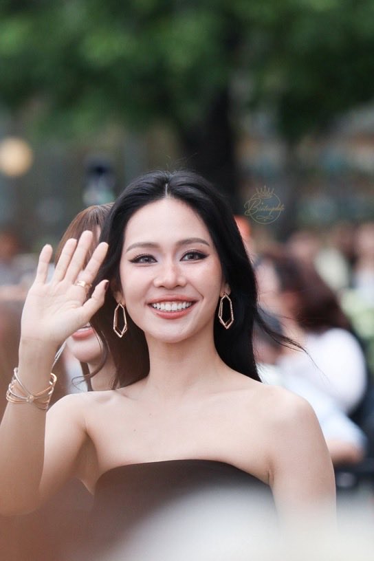 viewkha's tweet photo. ประดับแอคไว้เป็นมงคล สวยควีนมากกกกกก 🥺

PRESS EFW2026 X PUINOONBINT
#EFW2026xPuinoonBint
#bintsireethorn https://t.co/a7ZYCEJDJx