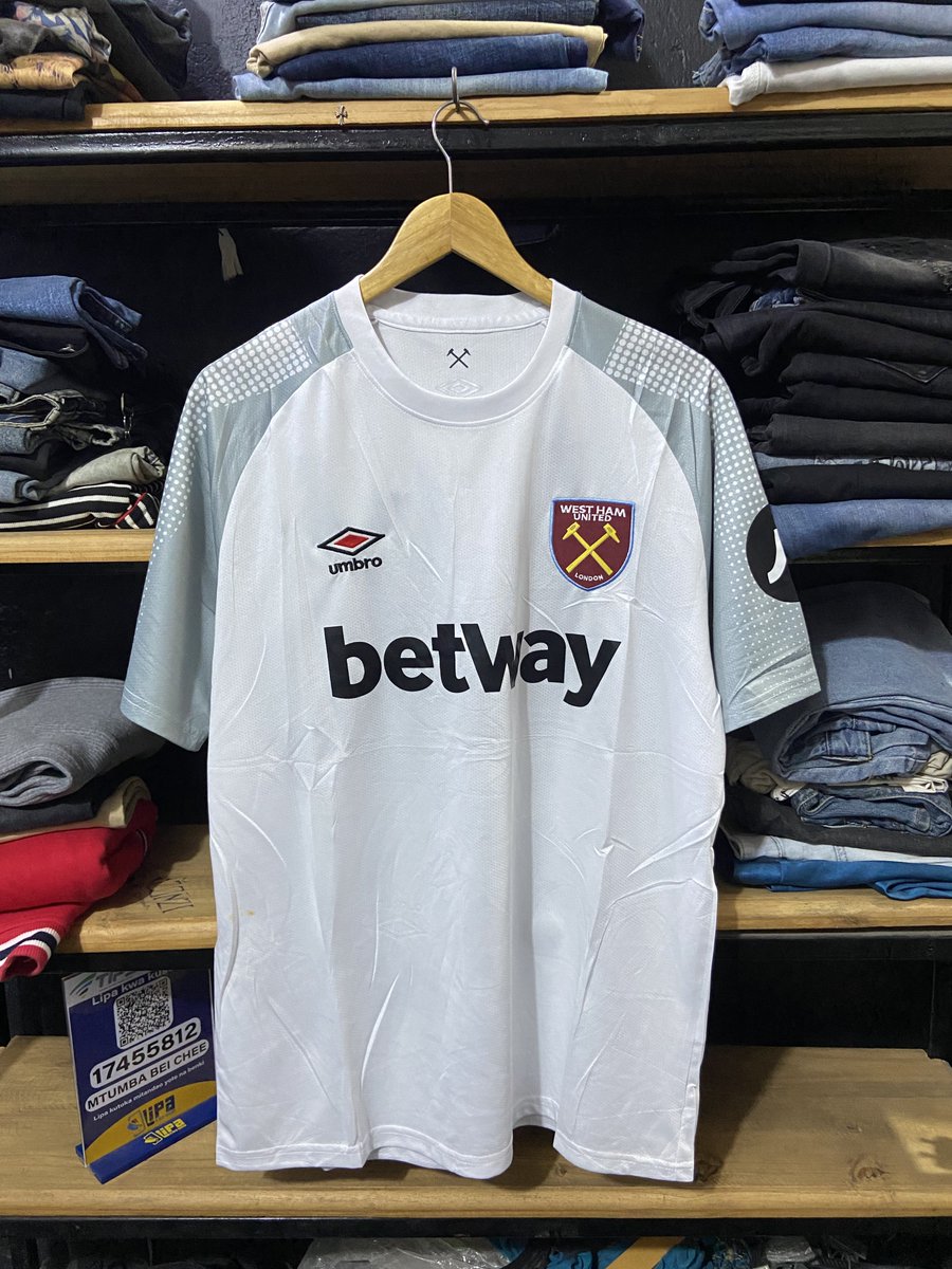this_iz_lewis's tweet photo. Niko nayo hapa GRADE A | 📞 +255717634941

Price 19k Fixed  
Size : XL https://t.co/Y7CW2cV8rr