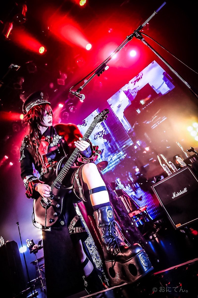 nowing_oniten's tweet photo. 【LIVE写真】
2026.8.29 Royz
夢のような武道館公演が終わってRoyzロスの皆へ大阪公演の様子をお裾分け🤩笑 満員のBIG CATを見事にRoyz色で包み込んだLIVEの熱さは、間違いなく武道館のステージに繋がってたと思う🤟🏻Royzギャの声も過去一大きかったんよなぁ✨（感心） https://t.co/lLPejvKTor