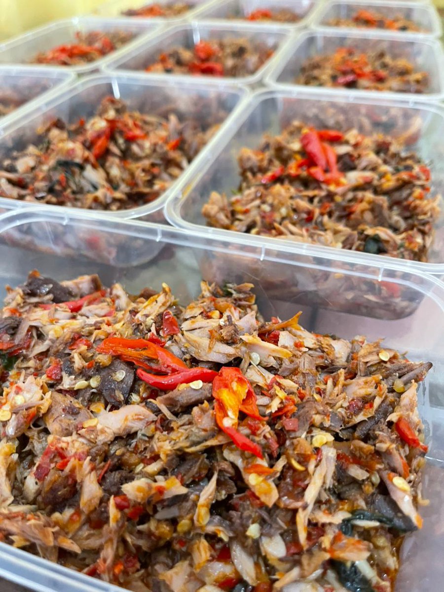 SakapatFood's tweet photo. kaliann pada sukaa ikan tongkol suwir gaa?? https://t.co/I9HuBroTfH
