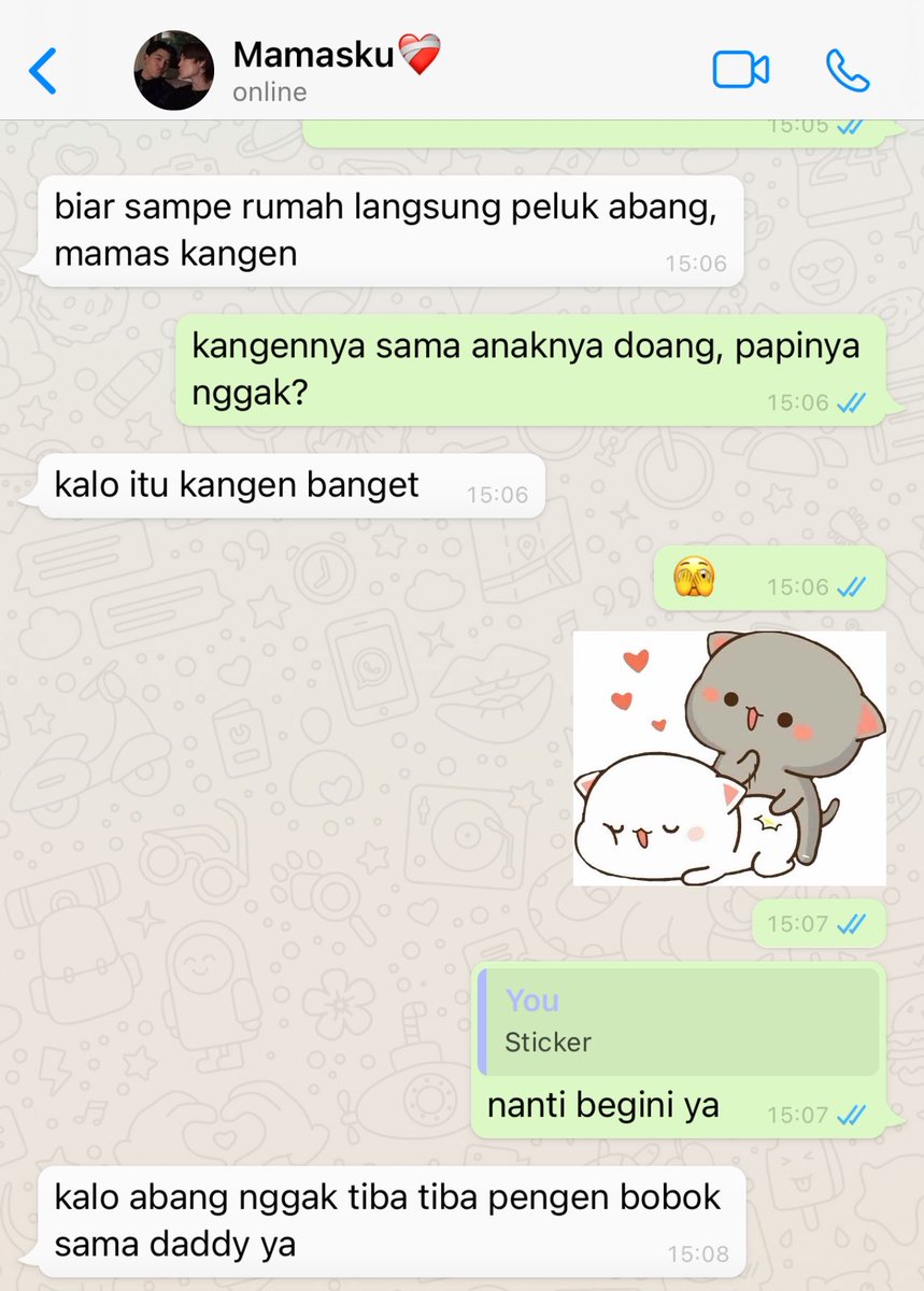 canadianlollies's tweet photo. a #pondphuwin few tweets au from suami supir lintas pulau

what if mereka udh punya toddler https://t.co/EFfrwfUb9X