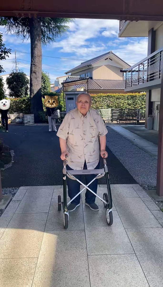Maaa20i5's tweet photo. お墓参りいい天気だった☀️うちのじいちゃんかわいい👴🏻 https://t.co/6phytKflI6