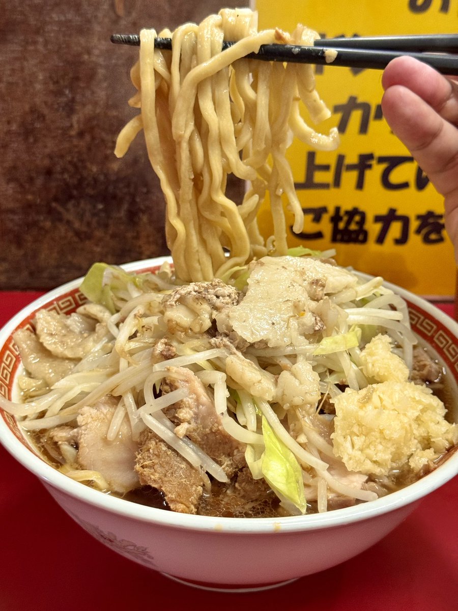 Ticvino29's tweet photo. うんま！( ´༥` ) #JiroClubGiappone #目黒 #二郎 https://t.co/BuJJMlhdXC