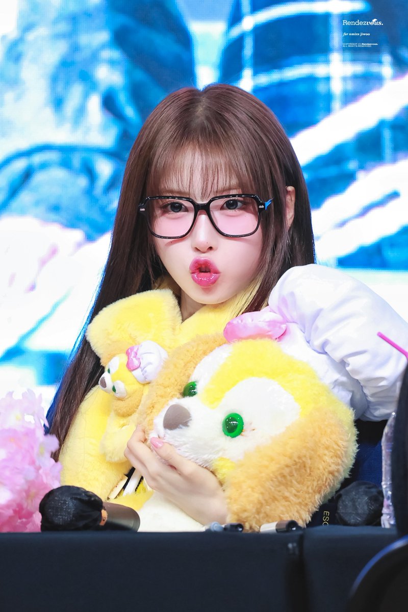 Rendezvous_jw's tweet photo. 250417

#지우 #JIWOO
#엔믹스 #NMIXX #엔믹스지우 https://t.co/49IqPrQazM