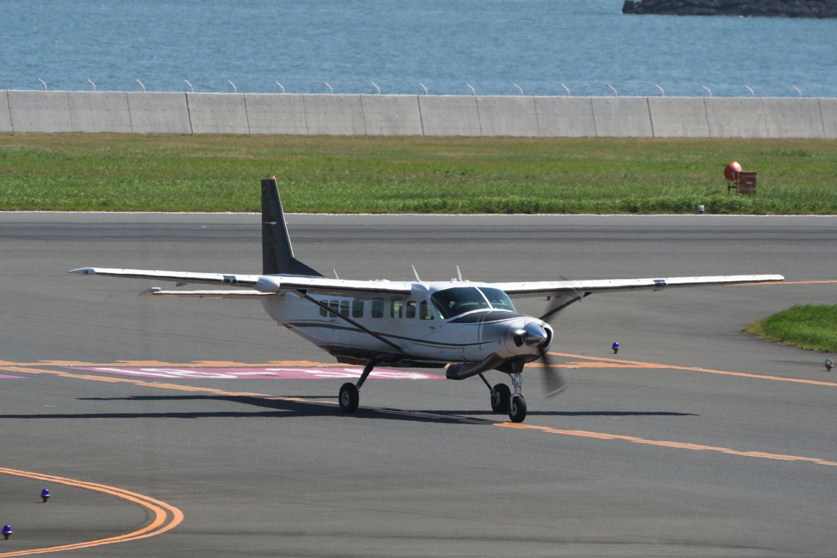 sutabania's tweet photo. RJFR/KKJ
久しぶりの北九州空港
お目当ての機体は・・飛ばず😿😿
昨日行けば良かった
#rjfr #sfj https://t.co/7Xl2oyMN0P