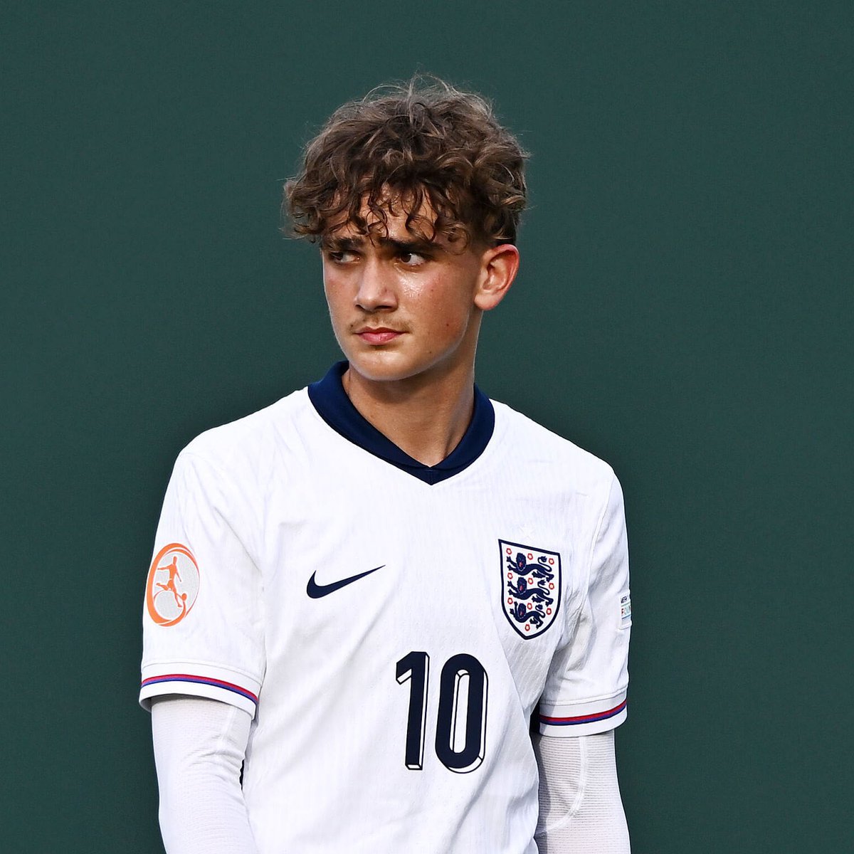 JamesCarterTip's tweet photo. Arsenal’s 16 year- old wonderkid Max Dowman could be handed a HUGE opportunity this week! 🤯🔥

Following a number of withdrawals, Thomas Tuchel is reportedly considering inviting Dowman to train with the England SENIOR squad. 🏴 https://t.co/5CyGTYZhyX