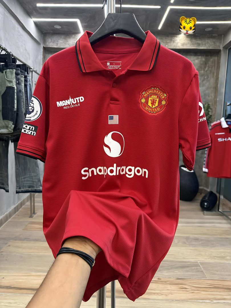 BiGGBaGG01's tweet photo. This Man United USA Classic kit is the best you can get out there, why don’t you own one or three? 👀 🇺🇸 

Available 🏷️20,000 https://t.co/d7ykB18ftf