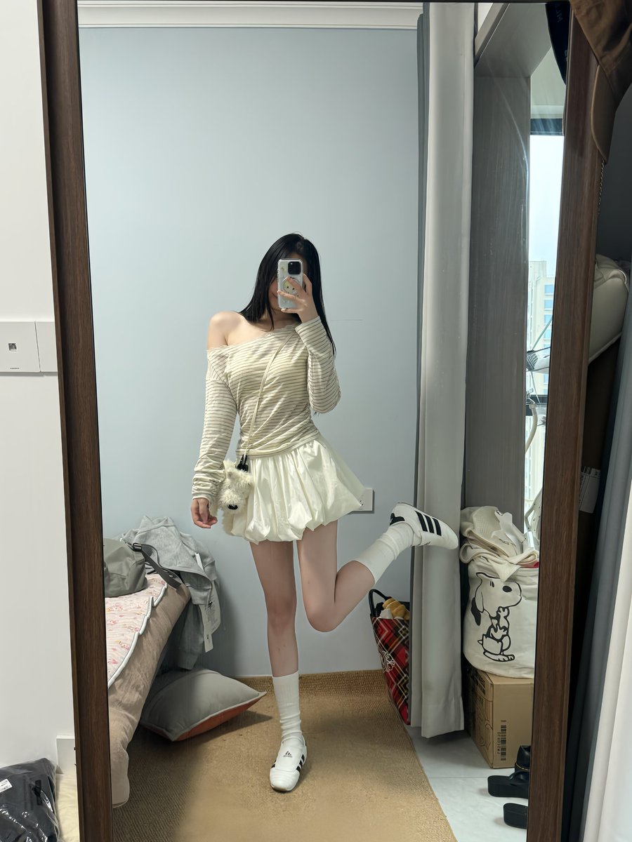 VLhB7's tweet photo. 安全感就是我心甘情愿地全心信任你，同时你毫无保留忠诚地珍惜我的信任。 ​#北京 https://t.co/m3USBbqSH7