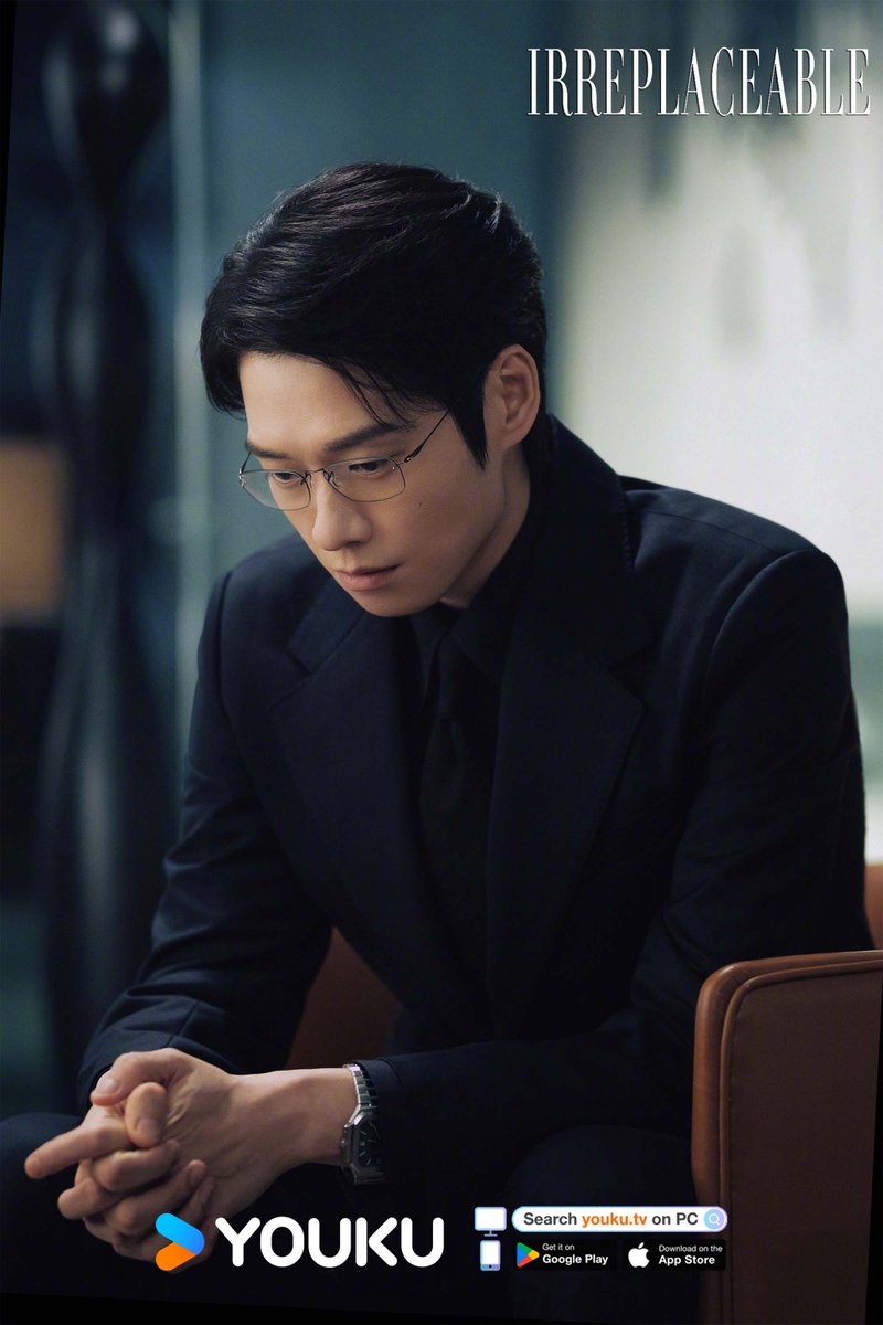 YoukuOfficial's tweet photo. #Irreplaceable Behind the calm facade, the power struggle at work has already begun. 

#无可替代 

#YOUKU #优酷 https://t.co/BxtYcCQQGR