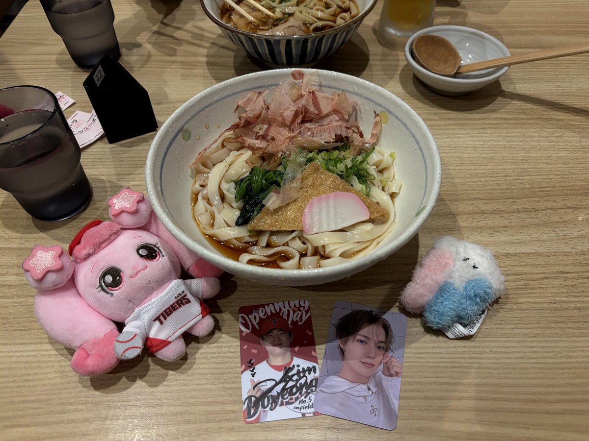 cute102do4's tweet photo. 260921 AG.ᐟ.ᐟ
고마워요 나고야𓏸𓈒𓂃´- 
 #김도영 https://t.co/ouHiUxHpOq