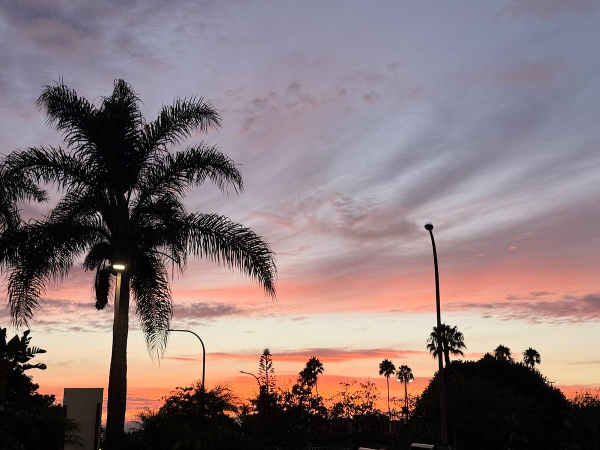 GoGabeW's tweet photo. Hotel California https://t.co/BwVf3CHmcm