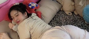 ShotaTing_'s tweet photo. “吃瓜难忘”  珍惜回忆～
   
有最新的热瓜吗？

哪位大佬知道这是哪部？ https://t.co/N8Aa48ybG8