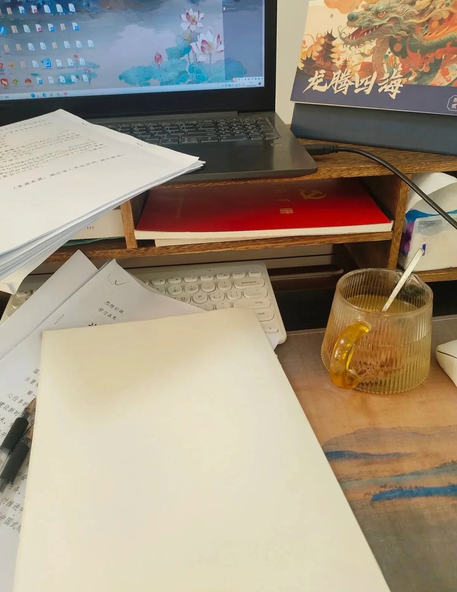 ArleenIsitcmby's tweet photo. Just got my Level 3 Digital Marketing Certificate result—PASS! 12 months of study finally paid off, so ready to take on more exciting digital projects now! https://t.co/bp2ynvhHuw