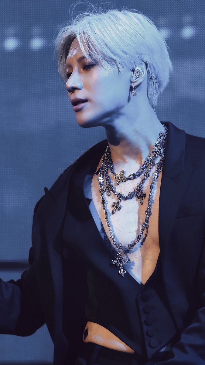 SimLionNam's tweet photo. 🌓
#TAEMIN 
#태민
#テミン https://t.co/bLVApFaNEK
