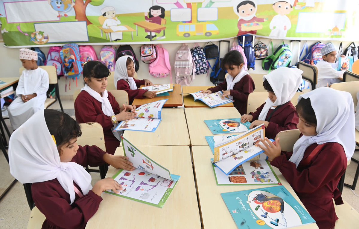 OmanNewsAgency's tweet photo. مختصون: الغذاء الصحي المتوازن يدعم نمو طلبة الحلقة الأولى ونشاطهم البدني.

https://t.co/hZeF8j8wRm
#العُمانية https://t.co/aCP2qkreCp