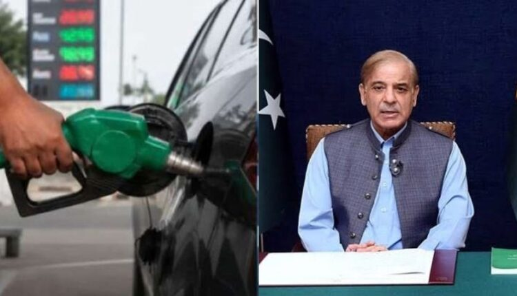 PakWheels's tweet photo. 🚨 Government proposes a one-year suspension of the petroleum levy amid talks with Jamaat-e-Islami over its demand to remove the levy.

If approved, petrol and diesel prices could see a reduction of up to Rs80 per litre. However, the proposal is yet to be formally announced. https://t.co/q332j0Biks