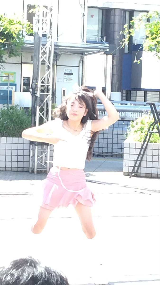 thyrsitok's tweet photo. #sana
20260922
戸塚駅東口ペデストリアンデッキにて…02 https://t.co/OIEYVu5Hbj