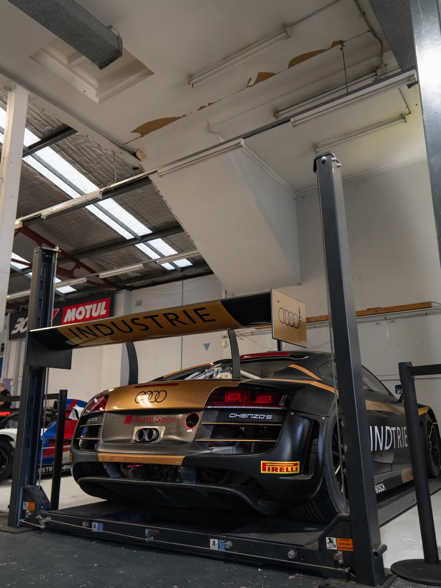 gamzeeker35's tweet photo. Shots from @chenzosgarage open day 
Captured on Sony A6700 with Tamron 17-70 f/2. 8 https://t.co/40g4Tj8mFB