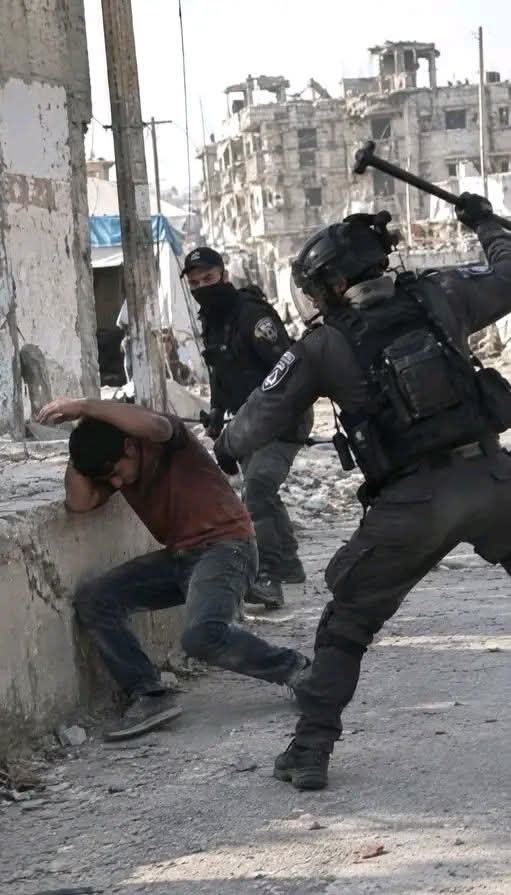 ABO_Watan9's tweet photo. لعن الله الاحتلال بعدد أنفاس البشر https://t.co/AaAL0xyBt7