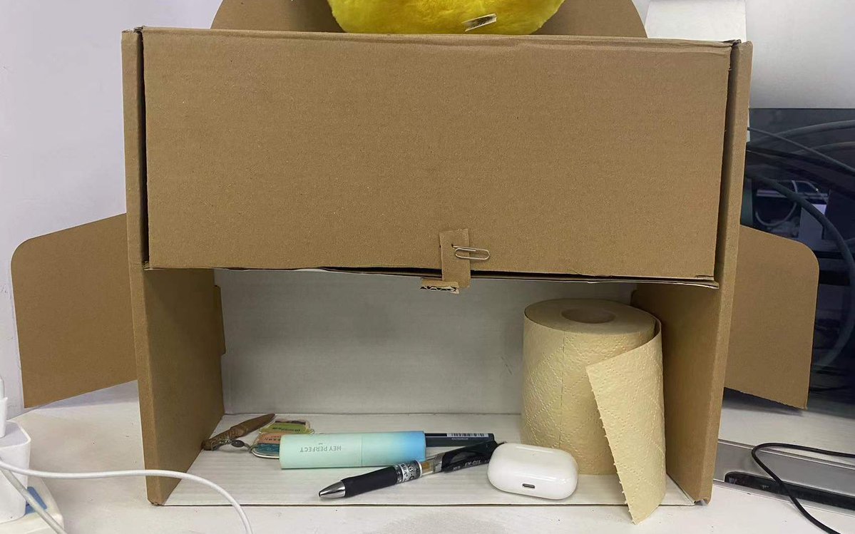 Rachelslooten's tweet photo. Just got my mystery package in the mail—can’t wait to see what’s inside! ， https://t.co/juqCxsmMTM