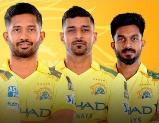 UrvilPatellf0g's tweet photo. Watching India bat against Japan brought back memories of CSK’s holy trinity of batting. 😭

Vibrating Rahul Tripathi 📳
Dot Ball Deepak Hooda 🏏
Low Strike Rate Vijay Shankar 🐌

Some memories never leave you. 💀 https://t.co/5VGDS5zWj3