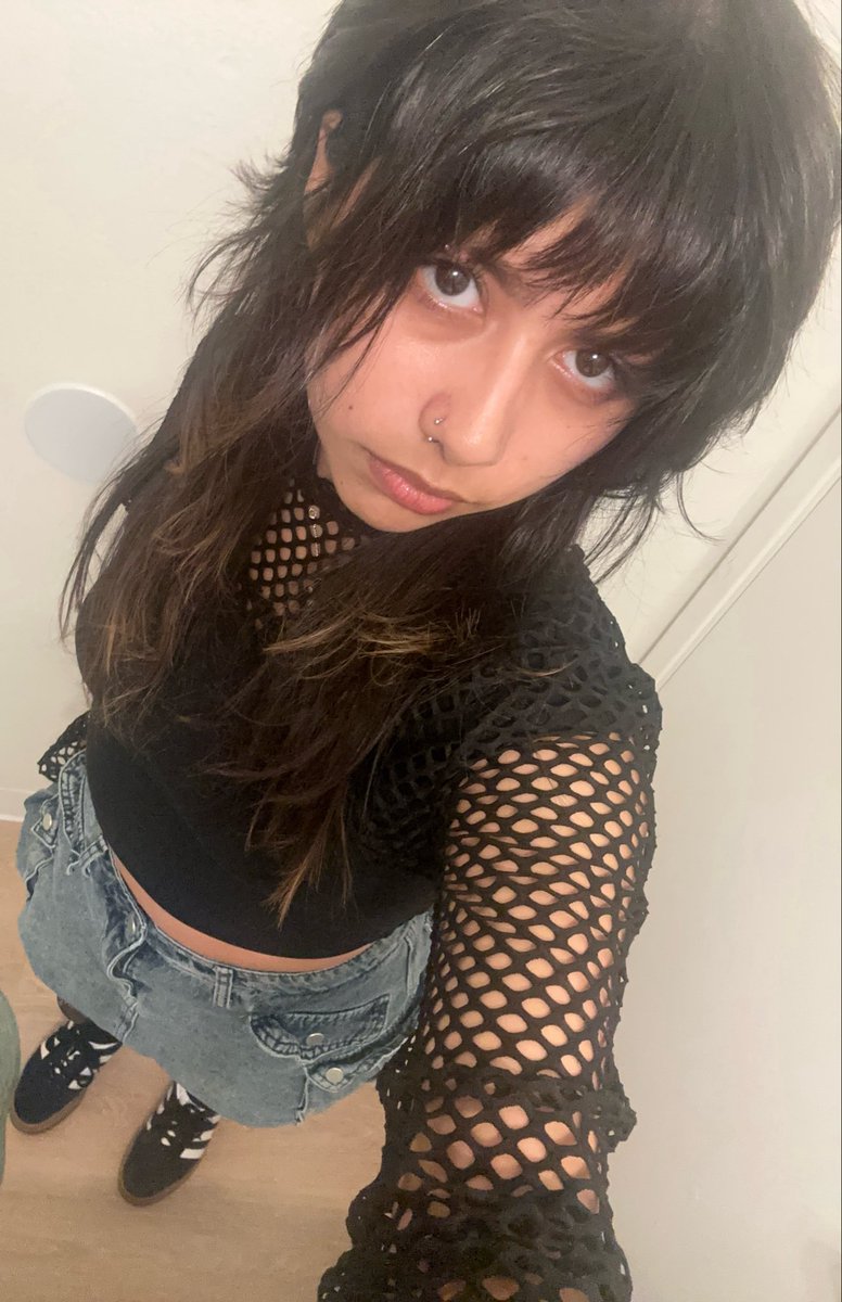 stoneeyshay's tweet photo. I didn’t know the investors wife came into the shop today with her homegirl but u do remember them geeking out on my fit and customer service. First good impression to say the least. 🥰 https://t.co/pkv1HCogUq