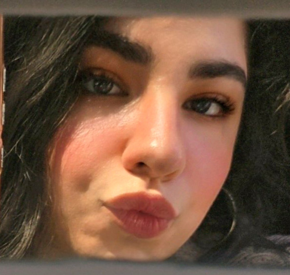 11cker11's tweet photo. @nazanin_drvs @mojtabao121 https://t.co/uaSULicOi2