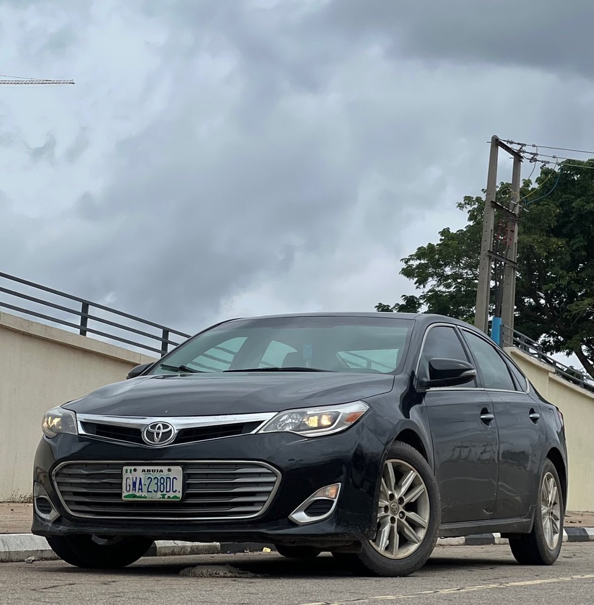 Ahmadmuhdsani_'s tweet photo. PLEASE REPOST 🫱🏼‍🫲🏽🫡

🔰FASTEST FINGER🔰
EXTREMELY CLEAN USED TOYOTA AVALON 2015 MODEL WITH ORIGINAL DUTY
LOCATION ABUJA 
PRICE 13M ONLY https://t.co/6aREloy3Qr