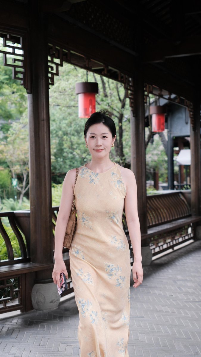 ZD0wcb's tweet photo. 可以尝试着约下，但我不是卖的 ，不能打扰彼此的家庭，要懂分寸感,喜欢有礼貌的。 https://t.co/WarFktj98c