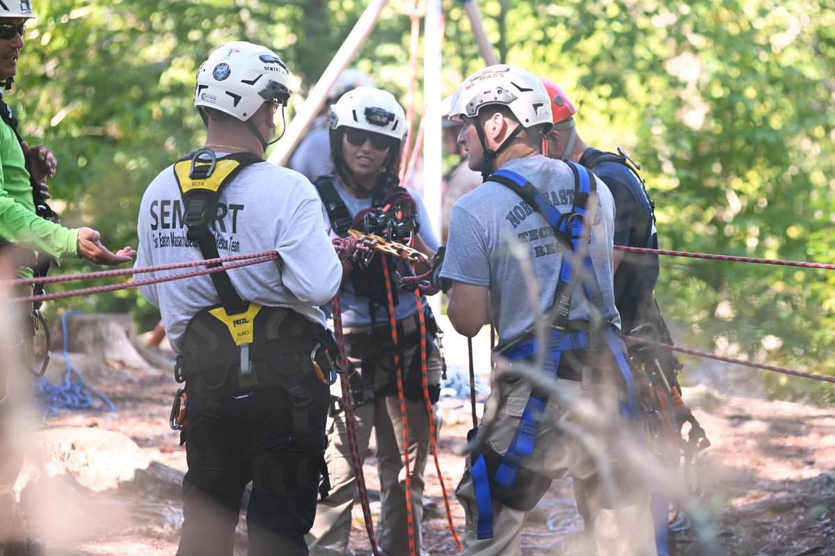 MassDFS's tweet photo. #TechRescue Tuesday: @masstechrescue held its annual Battle of the Masses challenge last week, with technical rescue teams from across Massachusetts showcasing their skills. Many members of the Massachusetts Fire Academy's Technical Rescue Group are also on these regional teams. https://t.co/FcVtoNqV8S