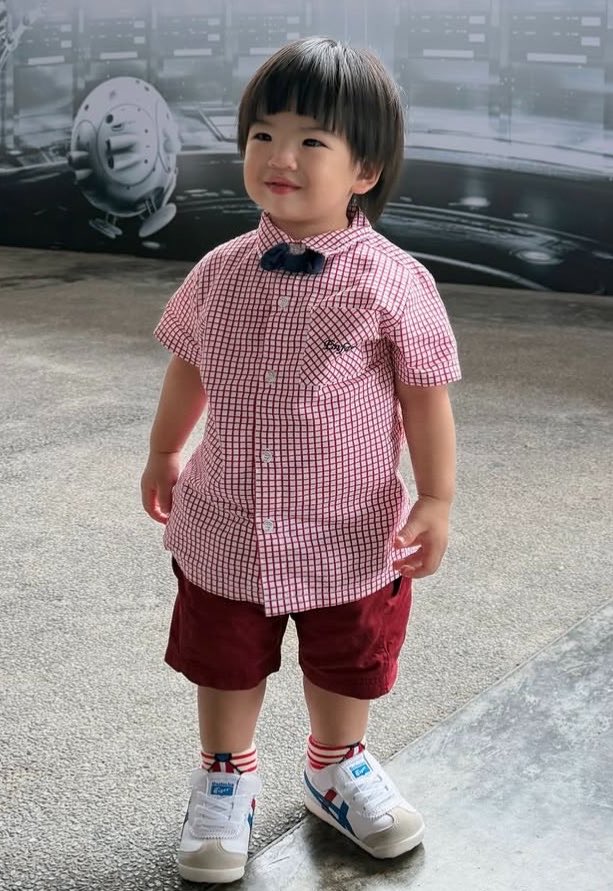 cu_meowper's tweet photo. ก็อ้วมเหมือนกัน ตัมไมไม่ให้เฮียอุ้ม
#PHUTATCHAI #CADEN https://t.co/oSaPycaXSq