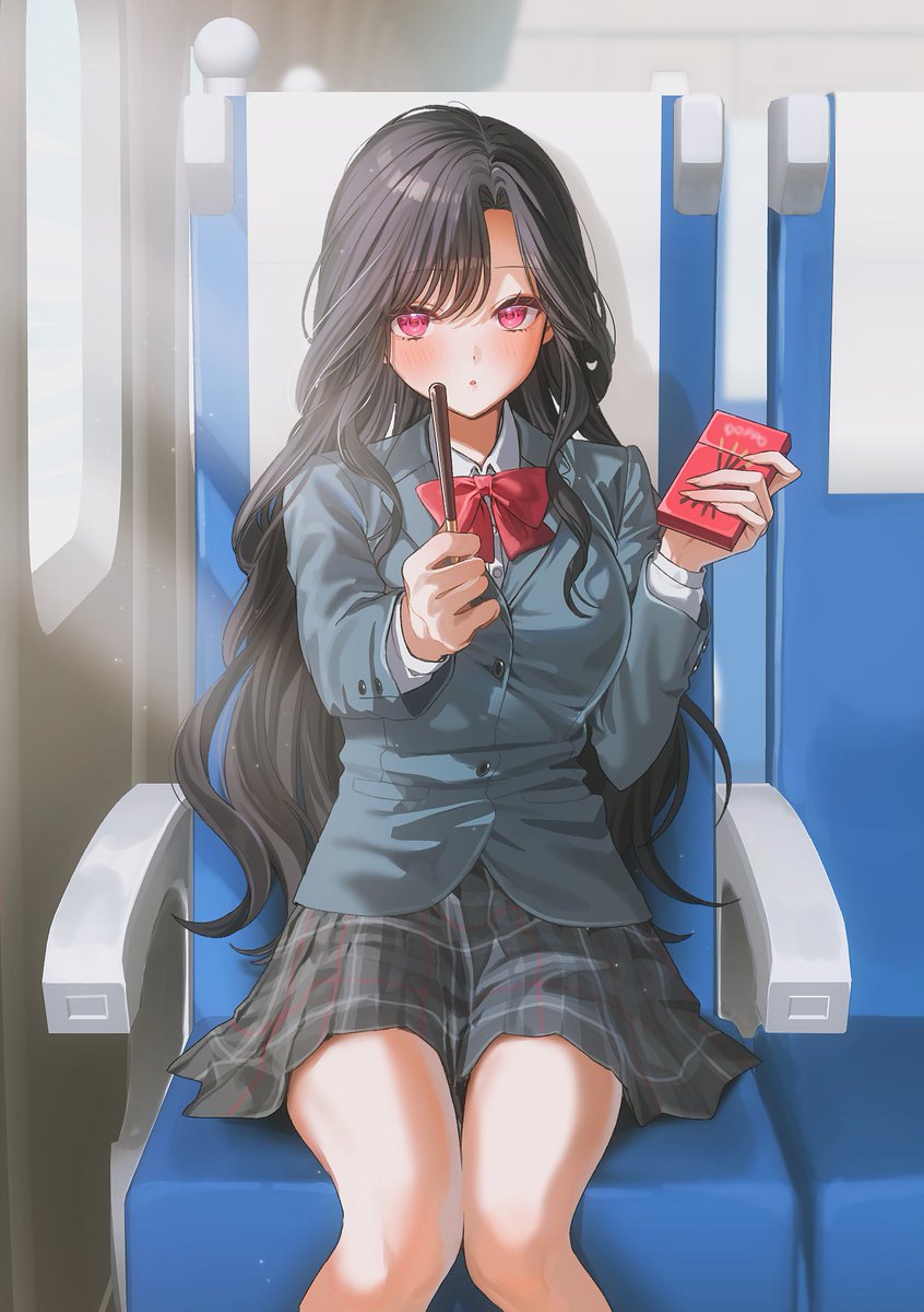 hosimitu341's tweet photo. 「甘いもの、好きでしょ？」

修学旅行。京都行きの電車。
美月は当たり前のように、僕の口元にお菓子を近づけてくる。

――瞬間、列車内のクラスメイト全員の視線が、一斉にこちらを向いた。

#顔の良すぎる幼馴染と気づいたら朝チュンしてた件
#幼チュン https://t.co/5Q4hmLMtHe