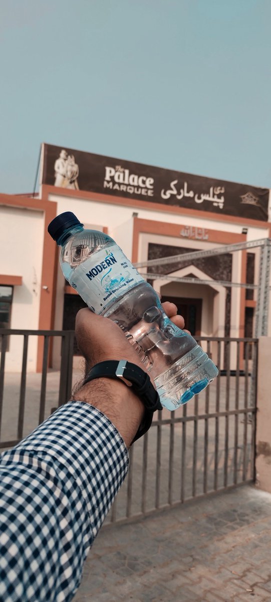 ModernBanaspati's tweet photo. Modern Water  Now Available at Different Outlets Near You!
Stay refreshed with quality bottled drinking water, wherever you are.
Modern Water  Your Everyday Hydration Partner.
#ModernWater #BottledWater #Hydration #AvailableNow #QualityWater https://t.co/wQnmd2eRHU