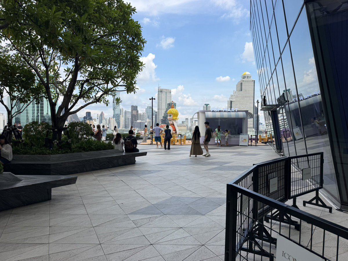 FAYMAYent's tweet photo. ประกาศสถานที่รวมพลสำหรับงานวันนี้ มาหาเฟเมษ์หลังเสร็จงานกันน้า

📍ที่ว่างข้างpopmart ชั้น7

#FAYMAYentertainment 
#fay_riezz
#maywyda https://t.co/EBlwy11Hf8