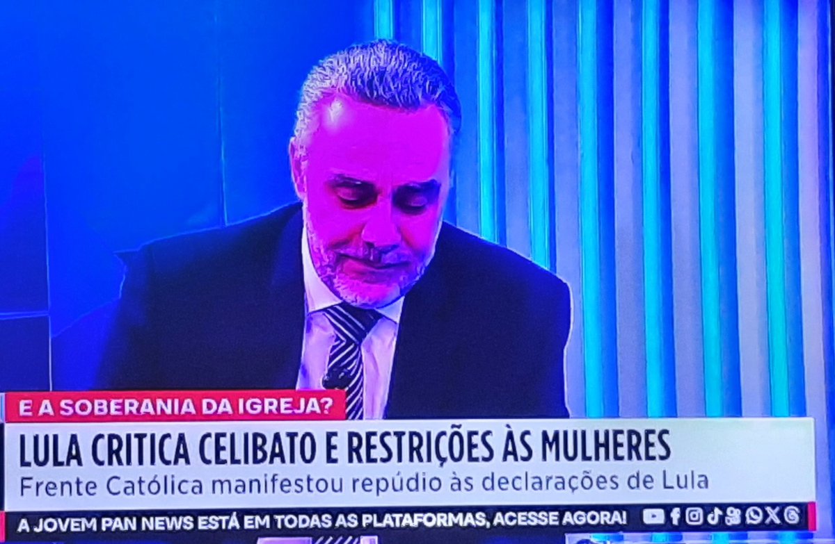 OSWALDINHO85's tweet photo. @CrBeraldo
@rmotta2
@marsiglia_andre
@bmusa
@claudio_dantas_ 
#BalançoGeralRJ
Este aí mal criticando o Lula por suas falas sobre o celibato e dizendo que ele se diz cristão mas não teve à coragem de dizer que uma ialorixá lhe disse que o Exu Caveira o apoiava para presidente!... https://t.co/glVqRWIk0e