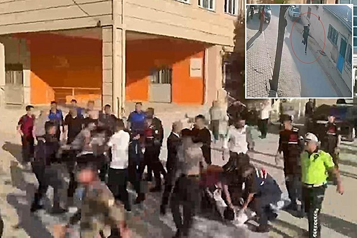 DPHaydarAltints's tweet photo. Manisa’nın Turgutlu ilçesinde bulunan İnci Üzmez Mesleki ve Teknik Anadolu Lisesi önünde sabah saatlerinde meydana gelen silahlı saldırıda yaralanan 8 evladımıza acil şifa diliyorum. 

İçişleri ve Milli Eğitim bakanlıkları, çocuklarımızın ve okullarımızın güvenliğini neden sağlayamıyor? 

Okul çevrelerinde güvenlik tedbirleri neden yeterli değildir?

Her olaydan sonra birkaç açıklama yapıp gündemi değiştirmek çözüm değildir. 

Çocuklarımızın can güvenliği tesadüflere bırakılamaz.

Okulların güvenli hale getirilmesi için gereken tedbirler derhal alınmalıdır!