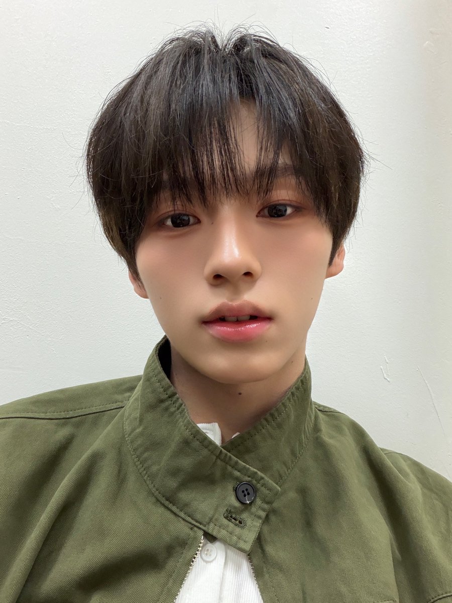 VAYONN_inkode's tweet photo. [#JINYU]

나 없는 밤에는 뭐 하고 있어?

#JINYU #진위
#VAYONN #베이온 https://t.co/SvUqVxYgfO