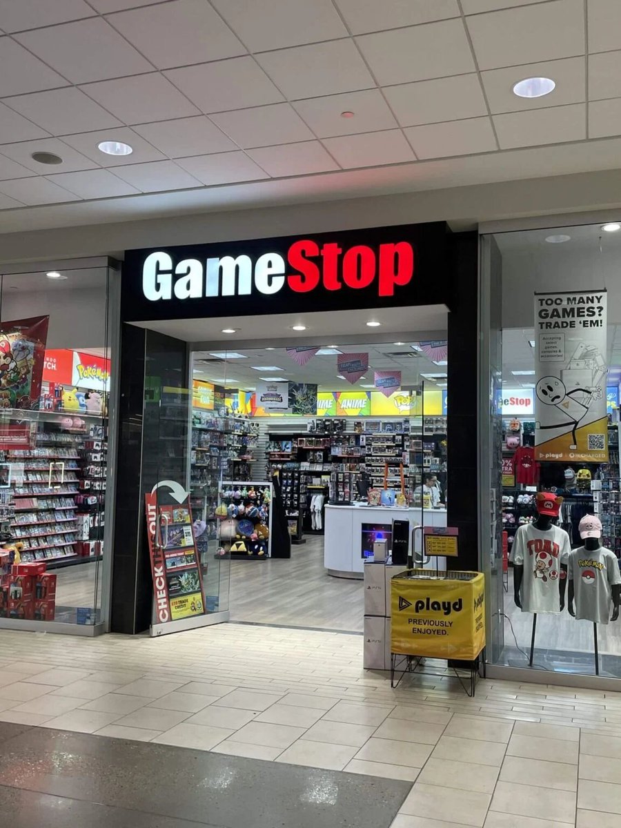 realcoincentral's tweet photo. GameStop $GME pops 3% after CEO Ryan Cohen drops $26.4M on insider buys. Director Attal also picked up more stock on the same day. Two insiders buying on the same day is hard to ignore 👀 https://t.co/CfS84kRvoc