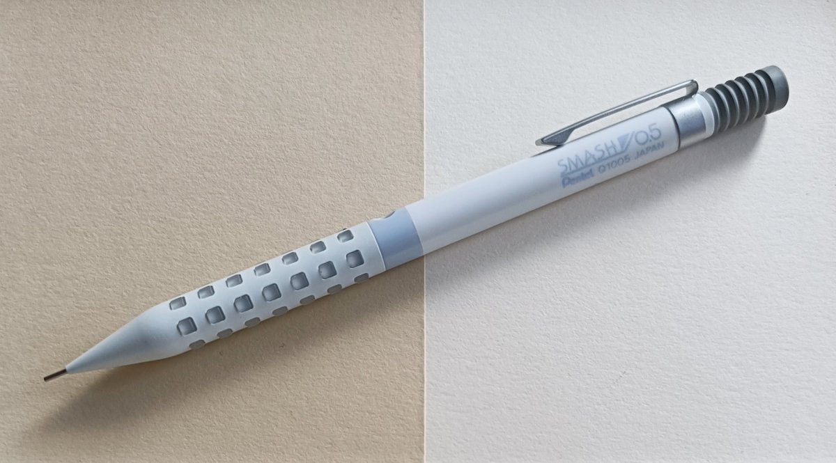 CK_stationery's tweet photo. 《Pentel SMASH Wセレニティブルー軸 (東急)ハンズ限定色》
#文房具 #stationery https://t.co/69JDbREqZE