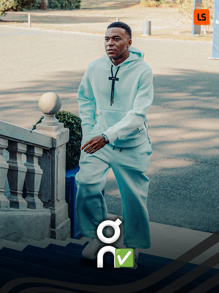 livescore's tweet photo. After nine years of Nike arrivals, Mbappé turns up for international duty repping On ✅ https://t.co/WRv4zjDWsC