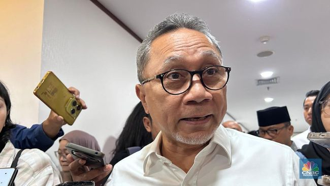 LambeSahamjja's tweet photo. danantara bantah manager kopdes bakal langsung jadi pegawai bumn:
- sebelumnya menko zulhas bilang mereka bakal terdaftar sebagai pegawai bumn pt agrinas pangan nusantara baru abis 2 taun jadi petugas koperasi https://t.co/rjoeQYOlx3