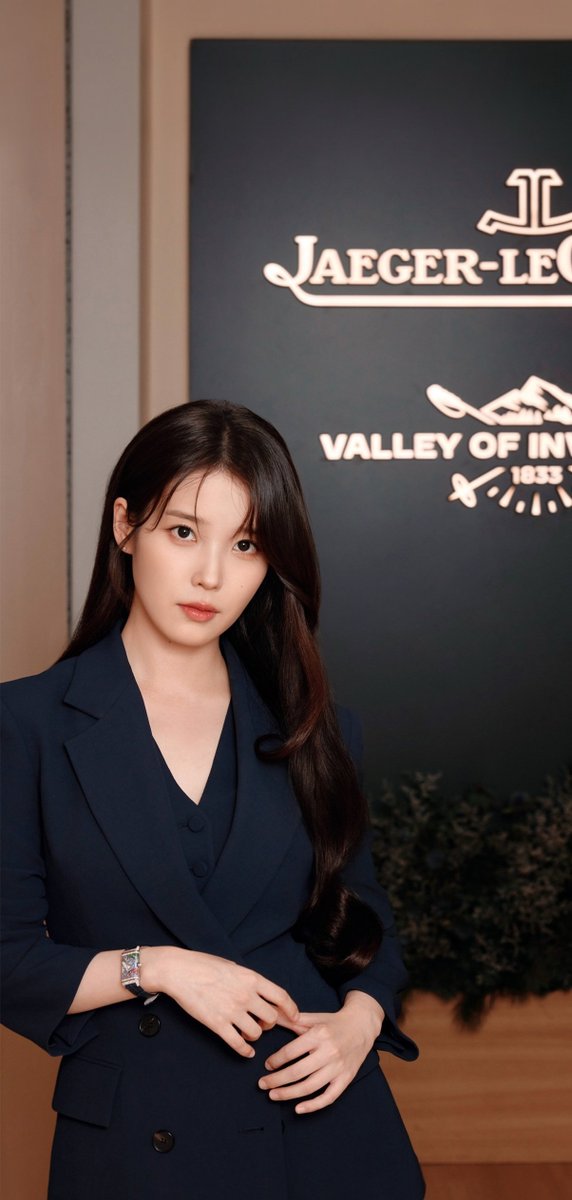 wyjc516's tweet photo. 지은시
IU X Jaeger-LeCoultre 
mobile wallpaper 
#아이유 #IU #JaegerLeCoultre #ValleyOfInventions https://t.co/cDgZeQ2eyQ