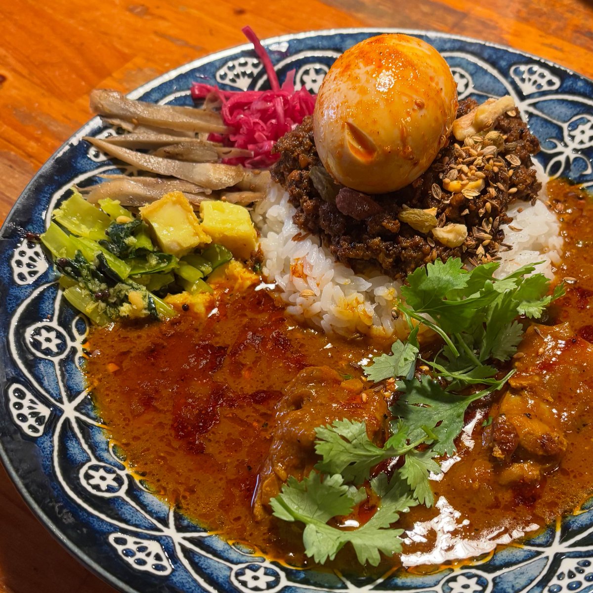 necoshokudou's tweet photo. 9/23はneco食堂の日！
今回の気まぐれカレーは「喫茶的ドライカレー」。辛くないスパイスチキンカレーとの２種盛りでの提供です。
慣れない休日営業なので緊張します💦
11:30〜14:00くらいまでのランチタイム営業です。よろしくお願いします。
#neco食堂
#高円寺ランチ
#スパイスカレー
#プリンと珈琲 https://t.co/aE8aWBjCcV