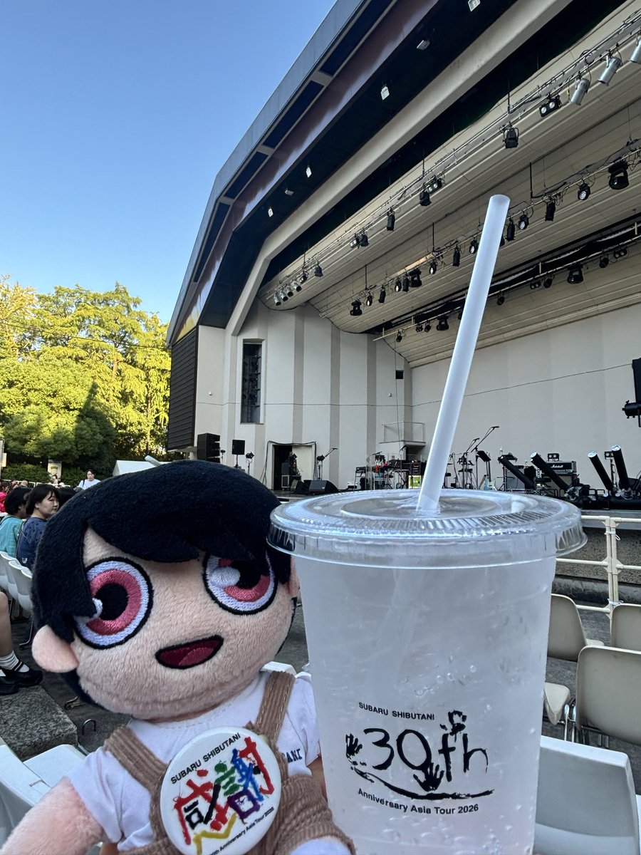 koskgtn's tweet photo. 今日は別界隈の推しを見に
30周年&amp;誕生日おめでとう✌️🎊 https://t.co/MUHMopWrQ7