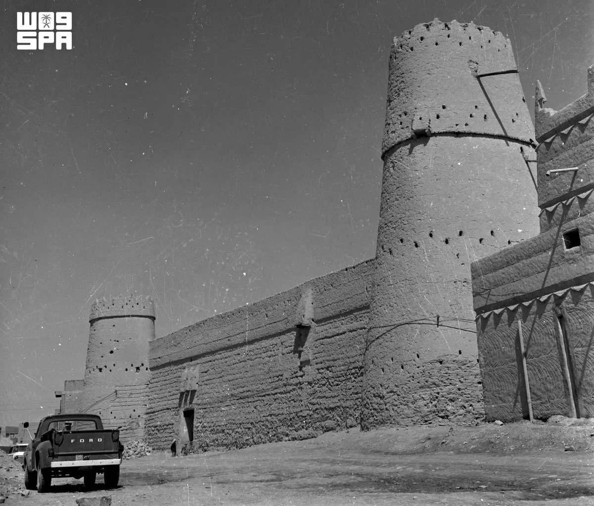 SPAregions's tweet photo. المملكة في يومها الوطني.. مسيرة عز.
https://t.co/prjjJmcJx0
#عزنا_بطبعنا | #اليوم_الوطني_السعودي 
#واس https://t.co/YYjMkBnSXP