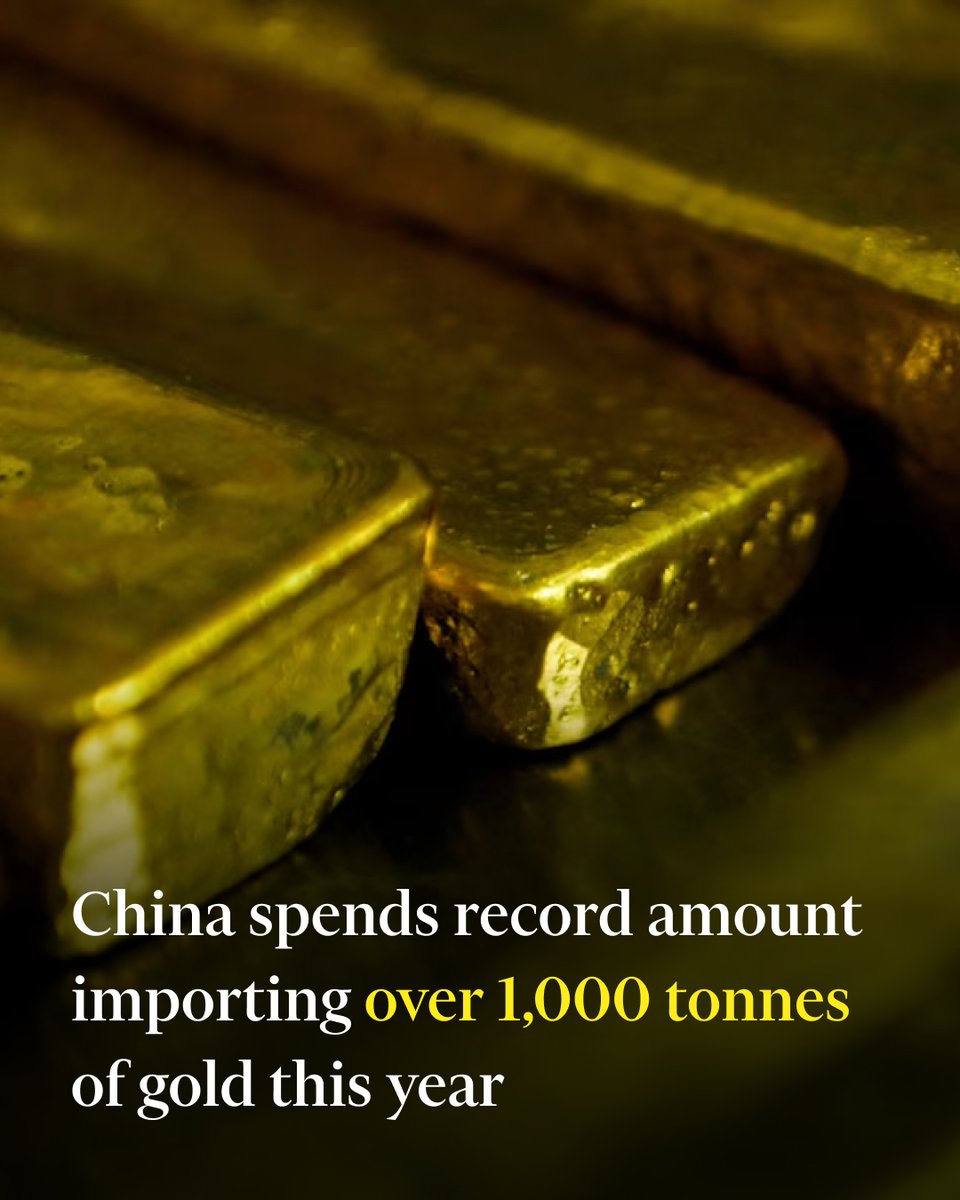FT's tweet photo. China has spent a record sum importing more than 1,000 tonnes of gold this year as the central bank and local investors pour cash into bullion amid rising geopolitical tensions abroad and poor returns on local assets. https://t.co/Q6PF6CVd8z https://t.co/AdouLDaY2A