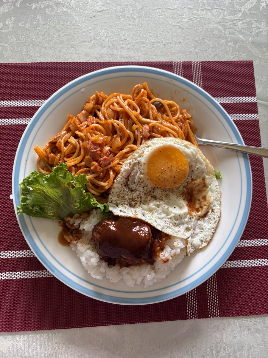 Cassini__D97's tweet photo. ばぁばご飯🌟
朝とお昼🍴✨ https://t.co/Q5jDxlHHY6