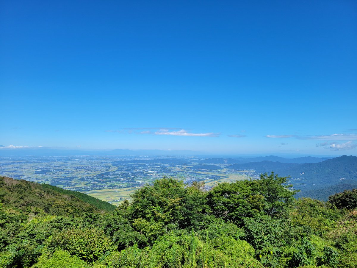 solocamp9595's tweet photo. まとめます
本日の気まぐれ散歩ー
つつじヶ丘駅（おたつ石コース）→女体山（山頂連絡路）→御幸ヶ原（御幸ヶ原コース）→筑波山神社（迎場コース）→つつじヶ丘駅
とぐるっと一週したわけで、約17,000歩…ストロングでした…
そしてそろそろキャンプ再開
来週の天気と相談かな
楽し！
#ただのぼっち https://t.co/a6BgYKhiJW